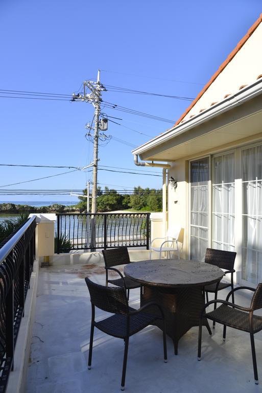 Maeda Biru House Villa Onna Kültér fotó